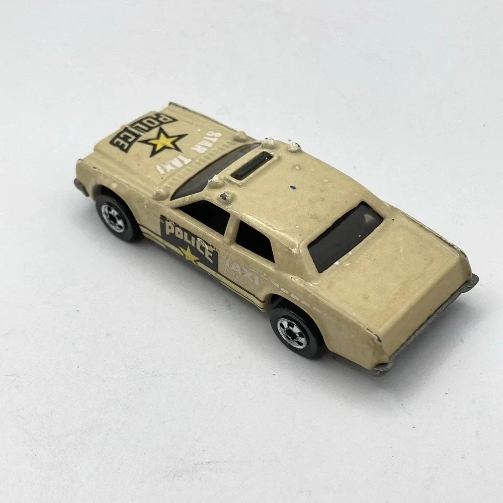Vtg Hot Wheels & Die-Cast Vehicle – 1970s / 1980s Era Sharkruiser Truck / Lot #5